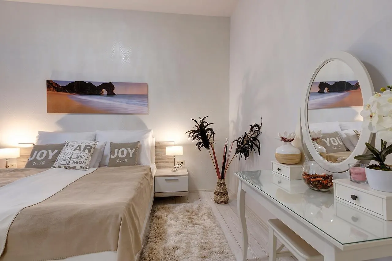 Sweet Dreams At King Street Gold Apartment Budapest